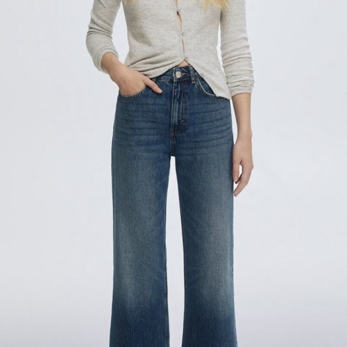 Blue Pull & Bear straight-leg jeans like new, size S