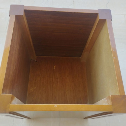 Stool with storage space like new 34×34×50 cm