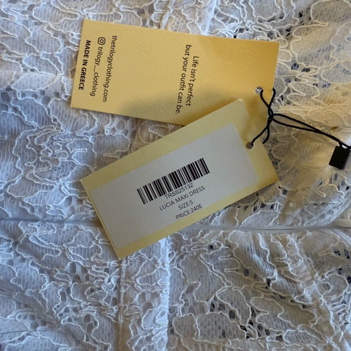 Trilogy dress white lace new, size small