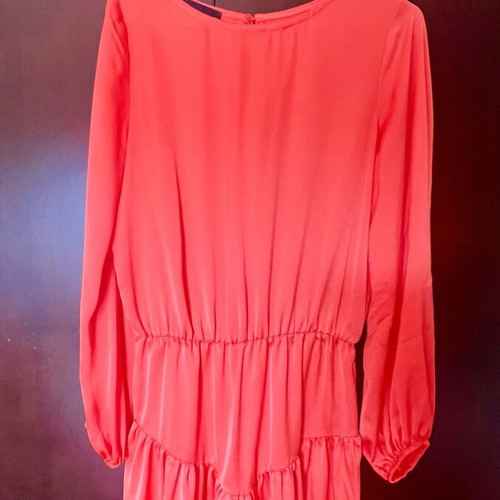 Zoya coral satin dress like new, size S