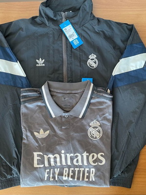 Real Madrid Adidas Σετ (Μπλούζα + ζακέτα ) - Μέγεθος M