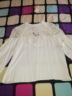 Forever 21 White Long-Sleeve Blouse XL used with embroidered design