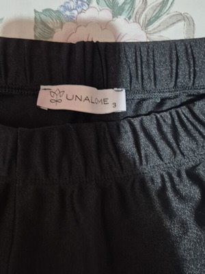 Unalome Plus Size Capri Leggings black, like new