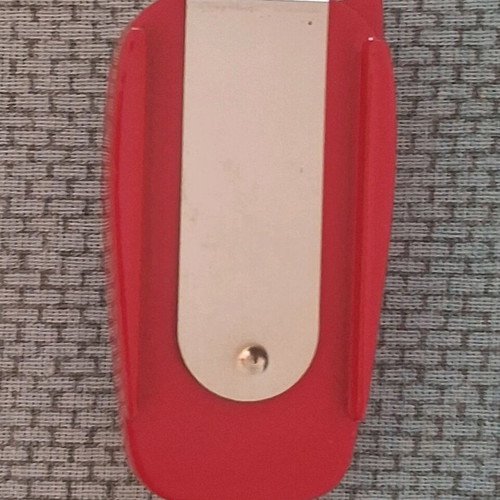 Marlboro lighter like new, refillable butane with flame adjustment