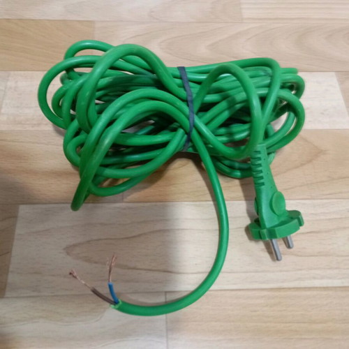 Electric wire 7 meters used with plug 2000 watt capacity