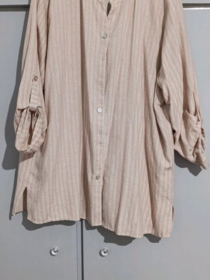Women's shirt like new, size 4XL, beige pink
