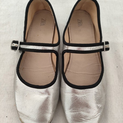 Zara ballerina Mary Jane shoes metallic silver size 30 like new
