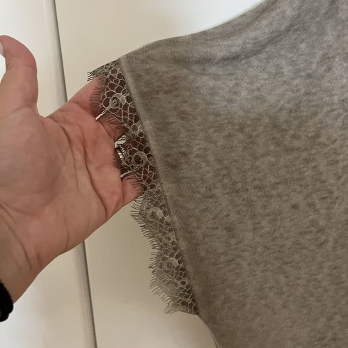 Women's blouse with lace details on V and sleeves, grey beige