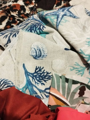 Fabric pieces for crafts and patchwork