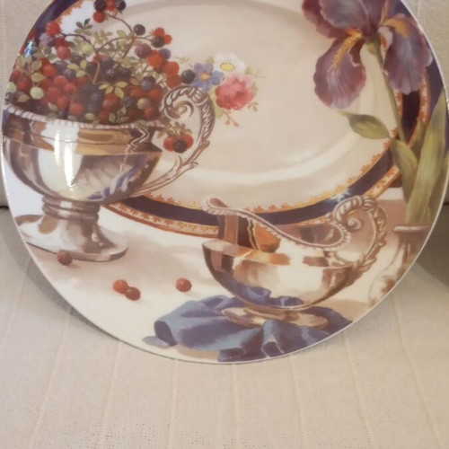 Limoge Collection decorative plates like new, set of 4 porcelain