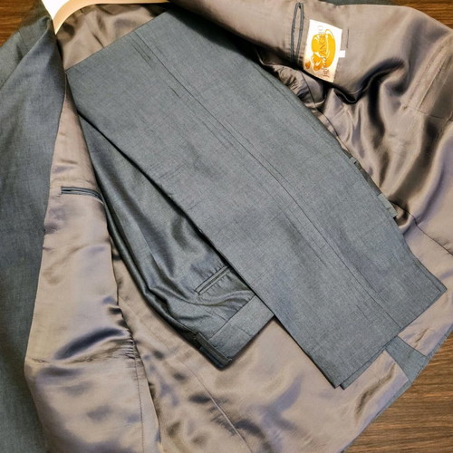 Figlio d' Angelo suit size 50 used, blue