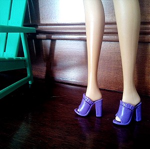 Μωβ ψηλοτάκουνα παπούτσια Barbie (Mattel)
