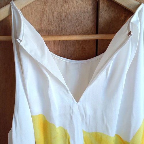 Summer dress with yellow floral design and lining, like new