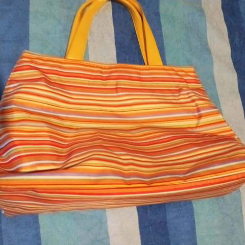 Beach bag orange with multicolor stripes like new, shoulder type