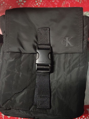 Τσαντάκι Calvin Klein καινούργιο, χιαστί, μαύρο