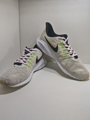 Nike WMNS Air Zoom Vomero 14 shoes used, size 40.5