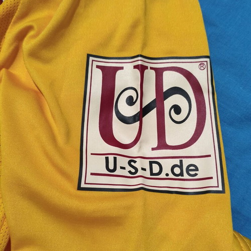 Dynamo Dresden 2008/09 Home Jersey size L new, authentic