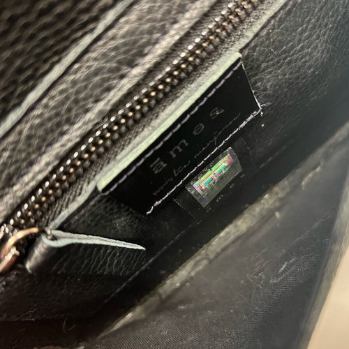 Ames cloth beltbag used, black with minor clasp damage