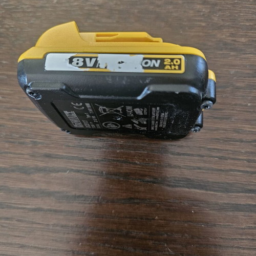 DeWalt DCL510 Compact Rechargeable LED Flashlight 12V Li-ion 130 Lumens without Charger