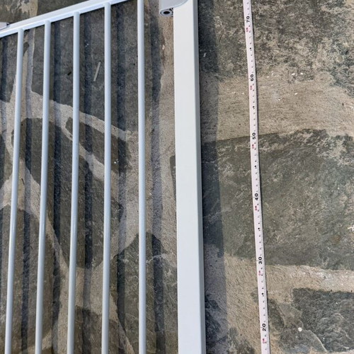 Security gate for babies like new