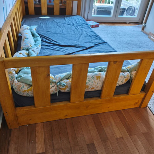 Montessori bed handmade from pine wood like new