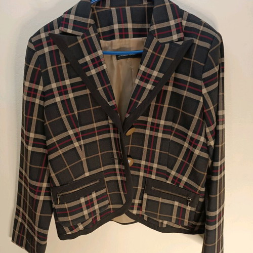Anonima Basic short check blazer like new, size Medium