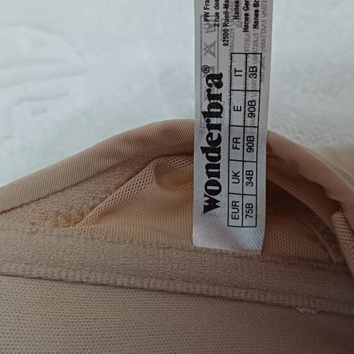 WonderBra Ultimate Plunge Beige Bra 75B new