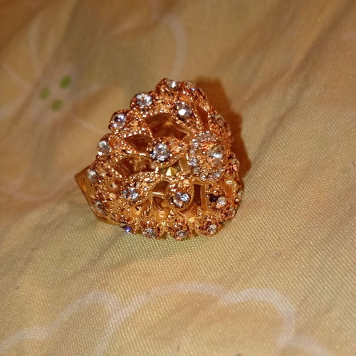Flower Wonder ring new, gold plated with sparkling zirconia