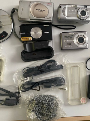 Digital cameras used