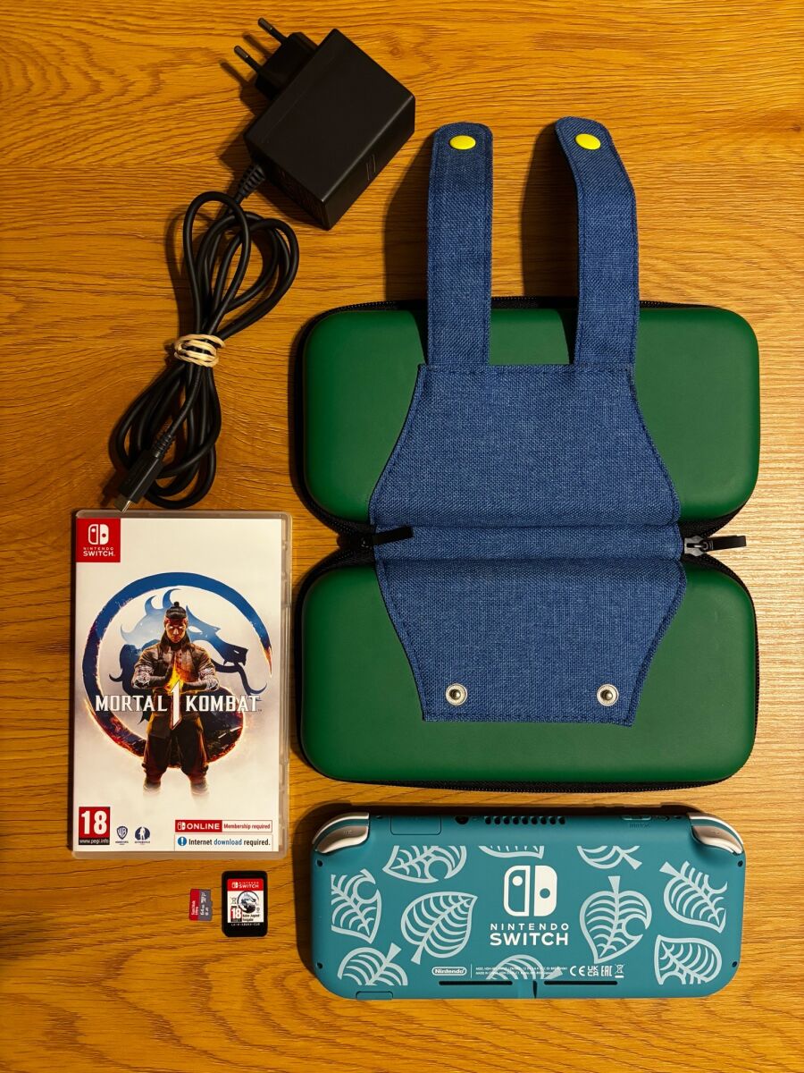 Nintendo Switch Lite Turquoise like new… - € 240,00 - Vendora.cy