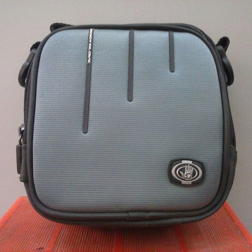 CD Player 32 CD Bag Fellowes new with shoulder strap and handle