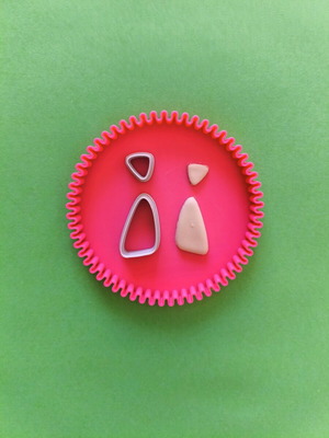 Polymer clay cutter like new for handmade earrings