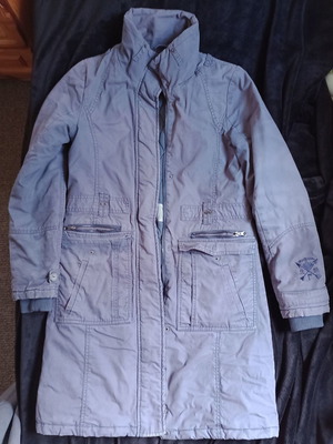 Дамско палто Attrattivo дълго употребявано с капитониран интериор синьо