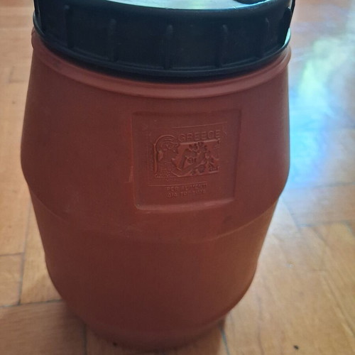 Plastic container used, 3 liters