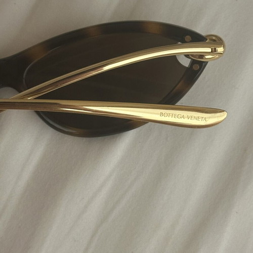 Bottega Veneta sunglasses like new, black and brown