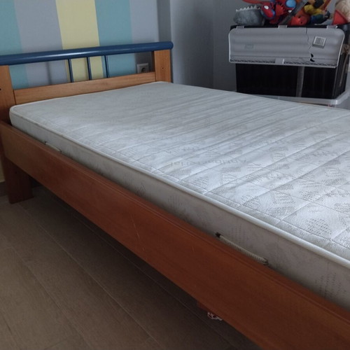 Children's bed with mattress, 1.90x0.90 m