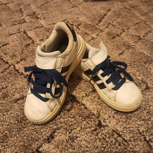 Adidas kids sports shoes used, size 28, white and blue