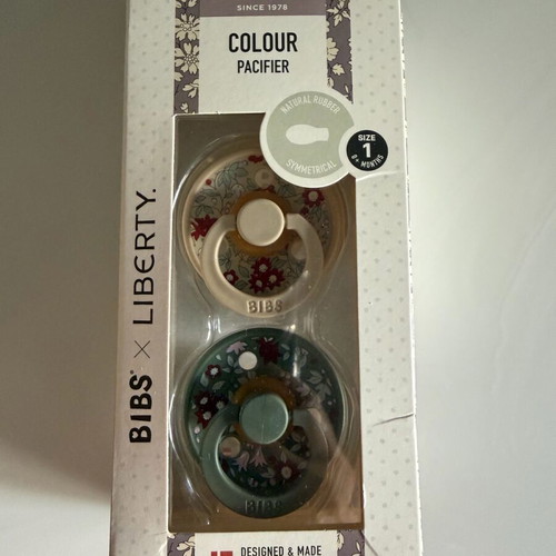 BIBS x LIBERTY Colour 2 pieces Chamomile Lawn - Pine Mix new