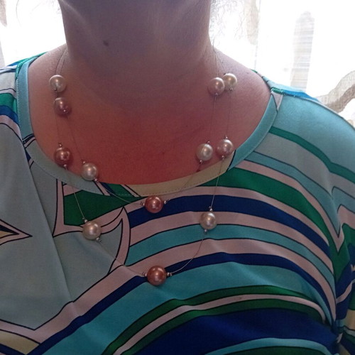 Necklace new with two strands of pink, gold and white pearls