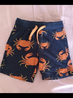 Boys' shorts size 8 look at me like new, blue and orange