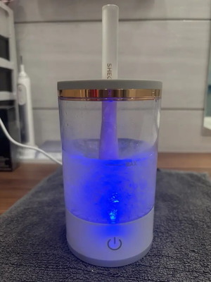 Makeup brush cleaner new, rechargeable with USB