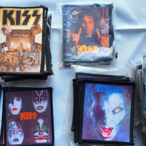 Vintage υφασμάτινα ράμματα σετ 28 με heavy metal συγκροτήματα 1980, καινούργιο