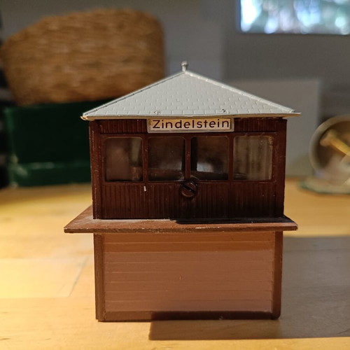 Marklin & Faller train model accessories and buildings for collectors