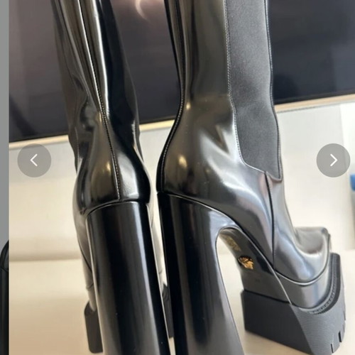 Versace platform boots like new, size 38, black