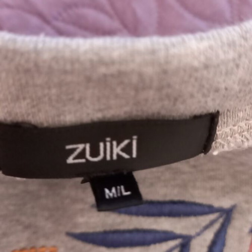 Zuiki sweatshirt like new, grey, sizes M and L