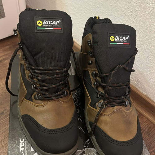 Hunter O2 Bicap Shoeboy's work boots new unworn size 42