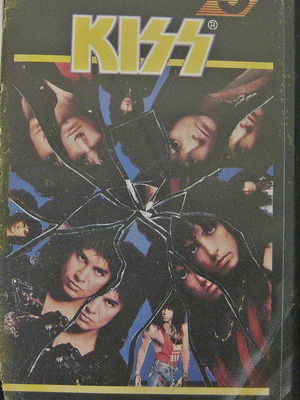 KISS Crazy Nights VHS касета нова, рок