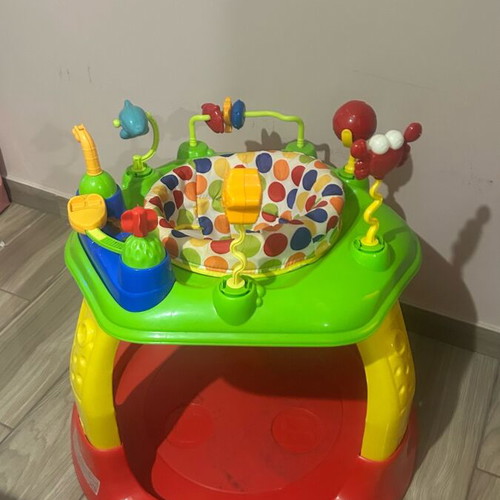Activity table with music like new
