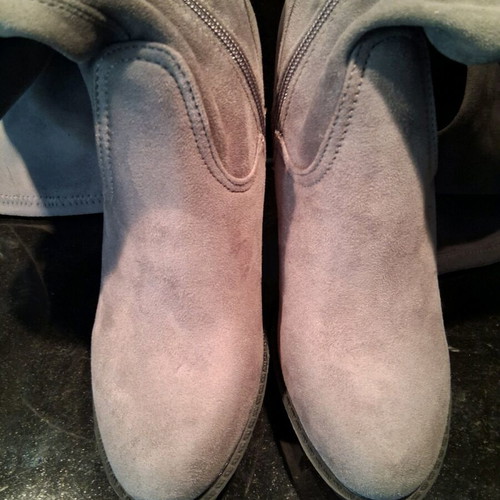 Grey boots size 36 new velour with thick heel