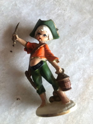 Pirate figure 7 cm like new, HONG KONG